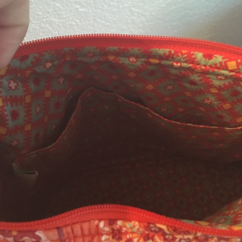 LAST CHANCE!!! Vera Bradley purse - Picture 8 of 8